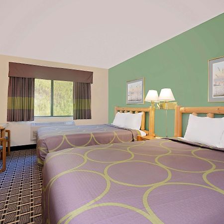 Super 8 By Wyndham Cloquet Hotel Ngoại thất bức ảnh